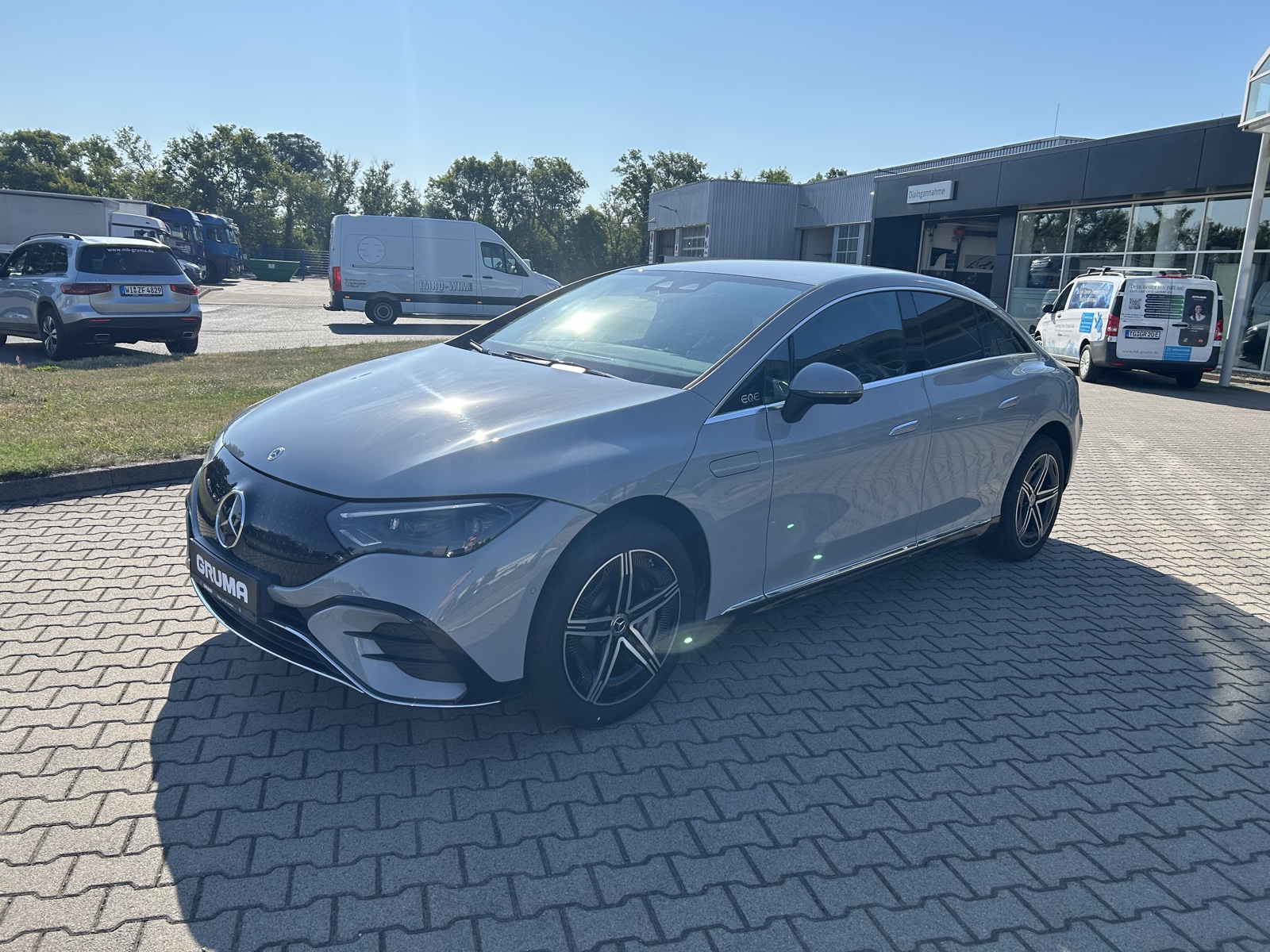 Mercedes-Benz EQE 300 