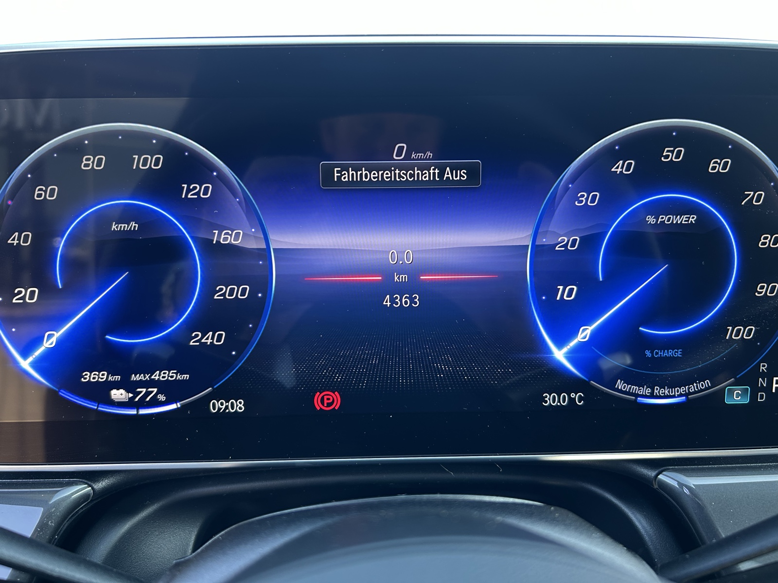 Mercedes-Benz EQE 300 