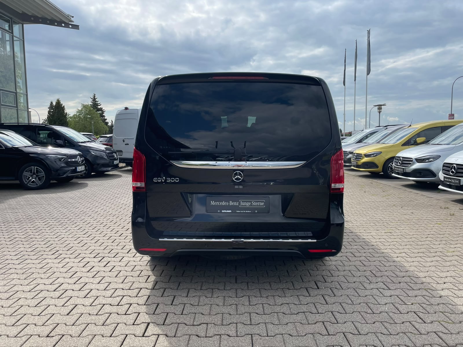 Mercedes-Benz EQV 300 AVANTGARDE Extralang