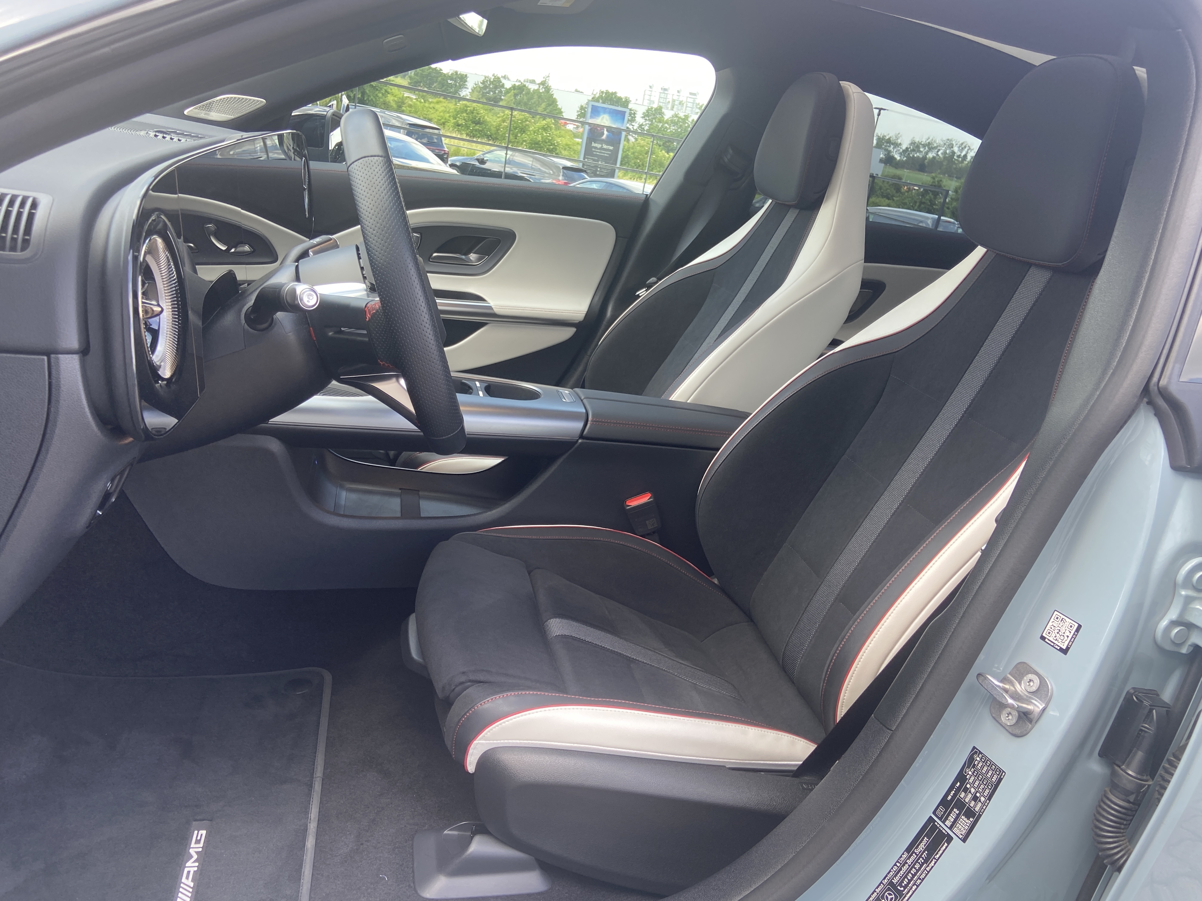 Mercedes-Benz CLA 250 +