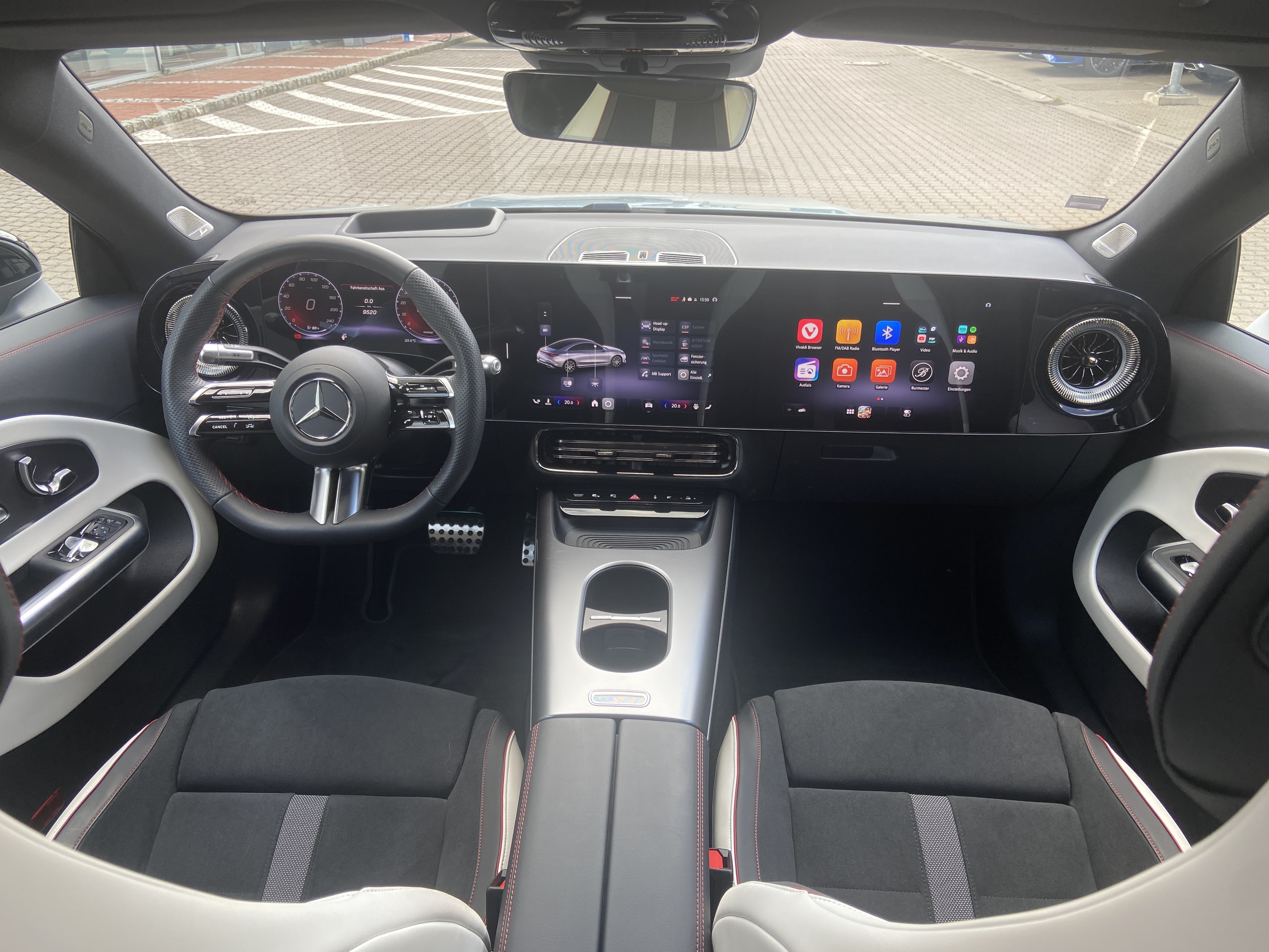 Mercedes-Benz CLA 250 +