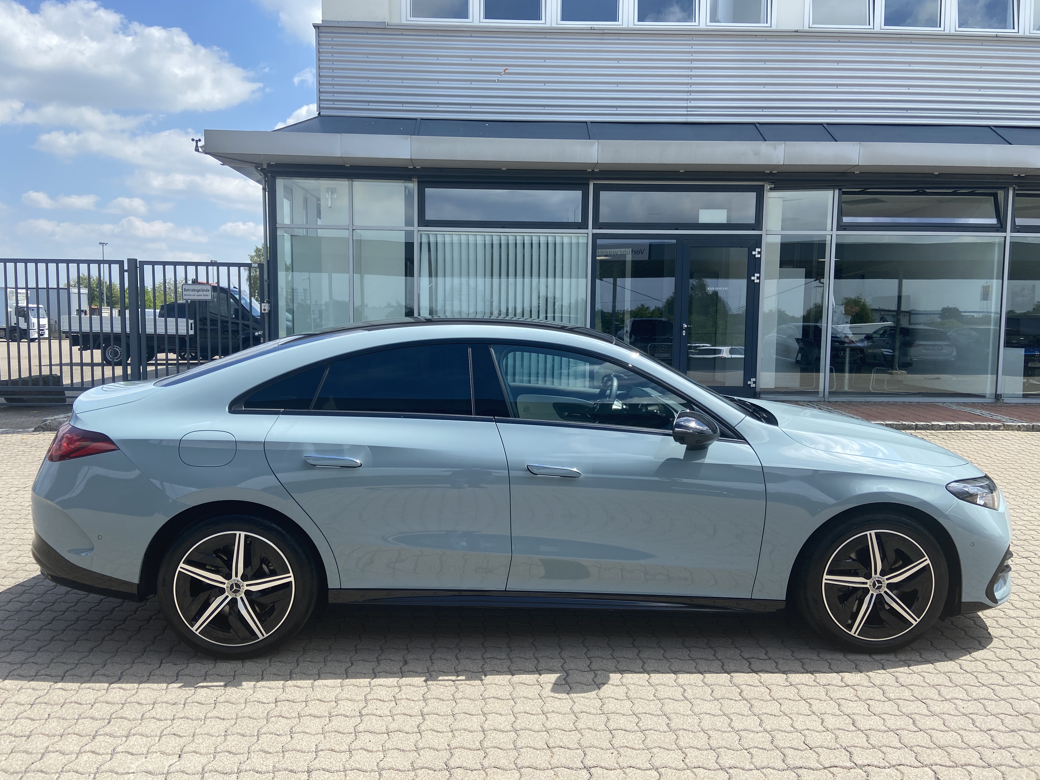 Mercedes-Benz CLA 250 +