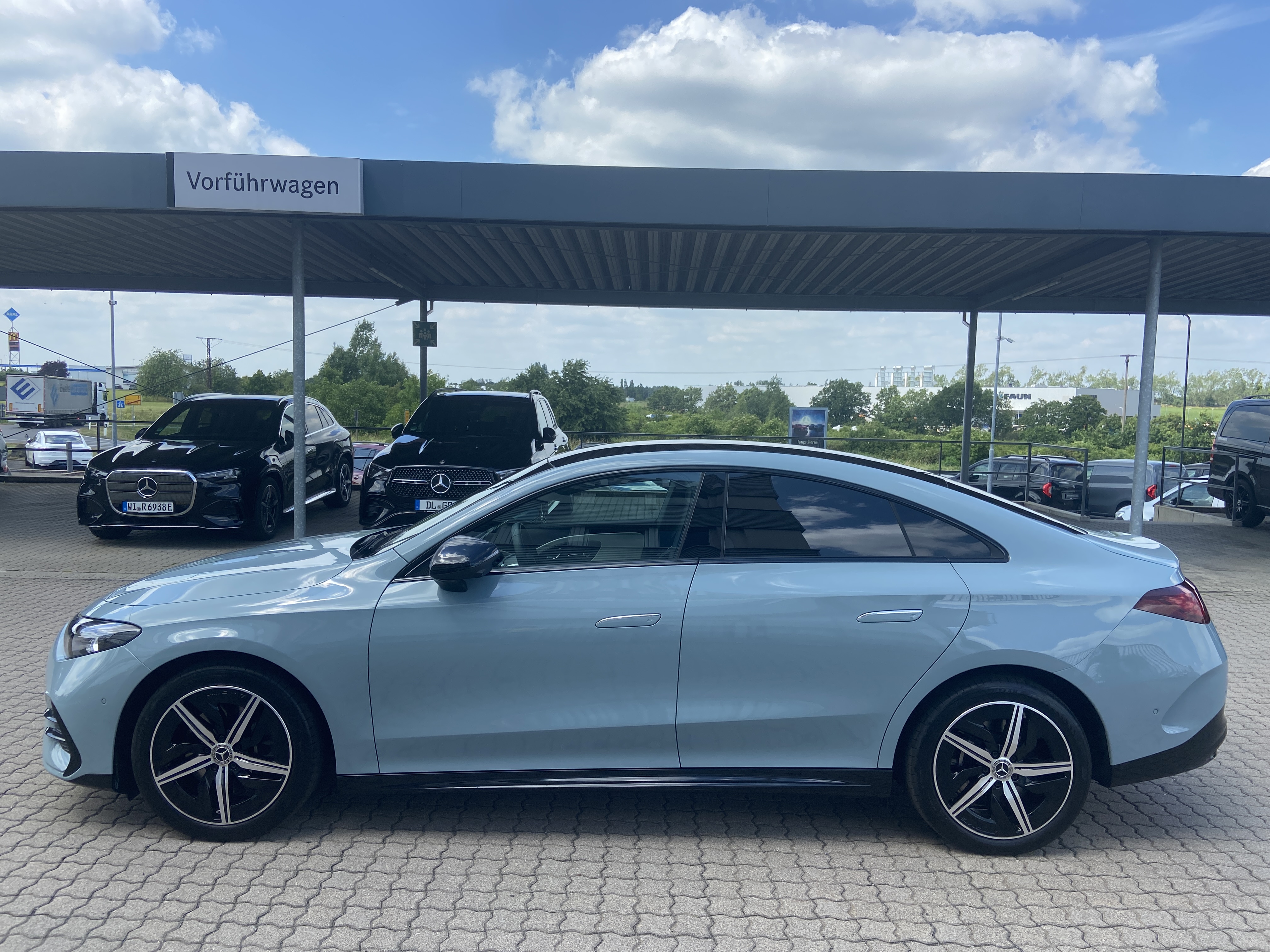 Mercedes-Benz CLA 250 +