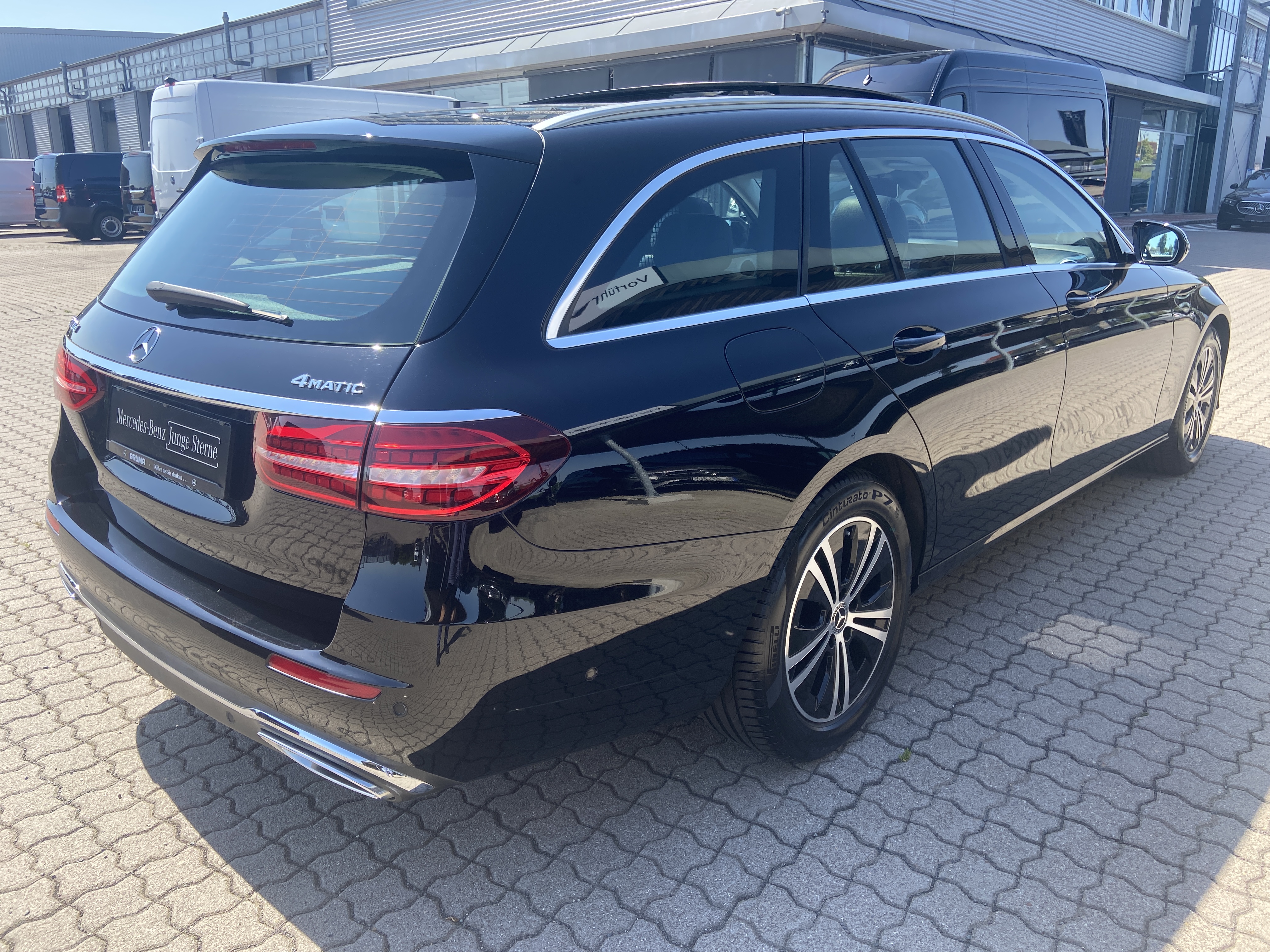 Mercedes-Benz E 220 d 4MATIC T