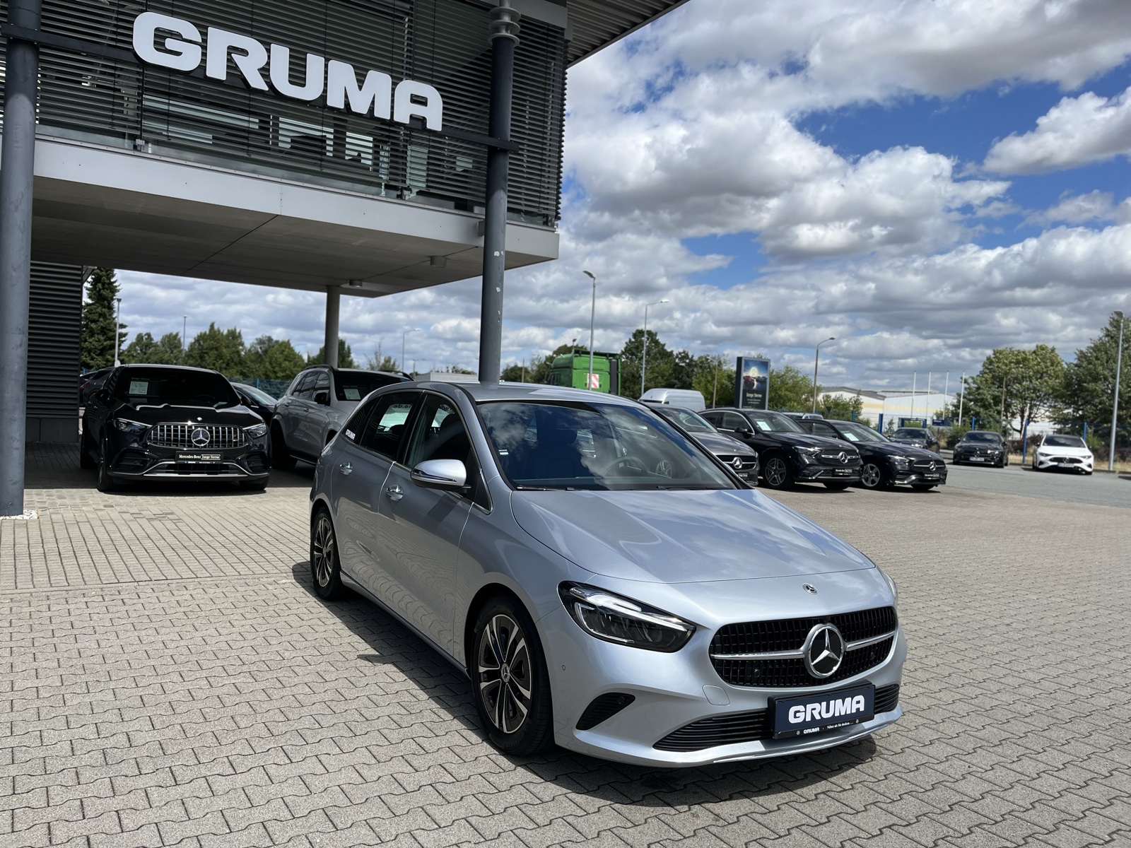 Mercedes-Benz B 200 