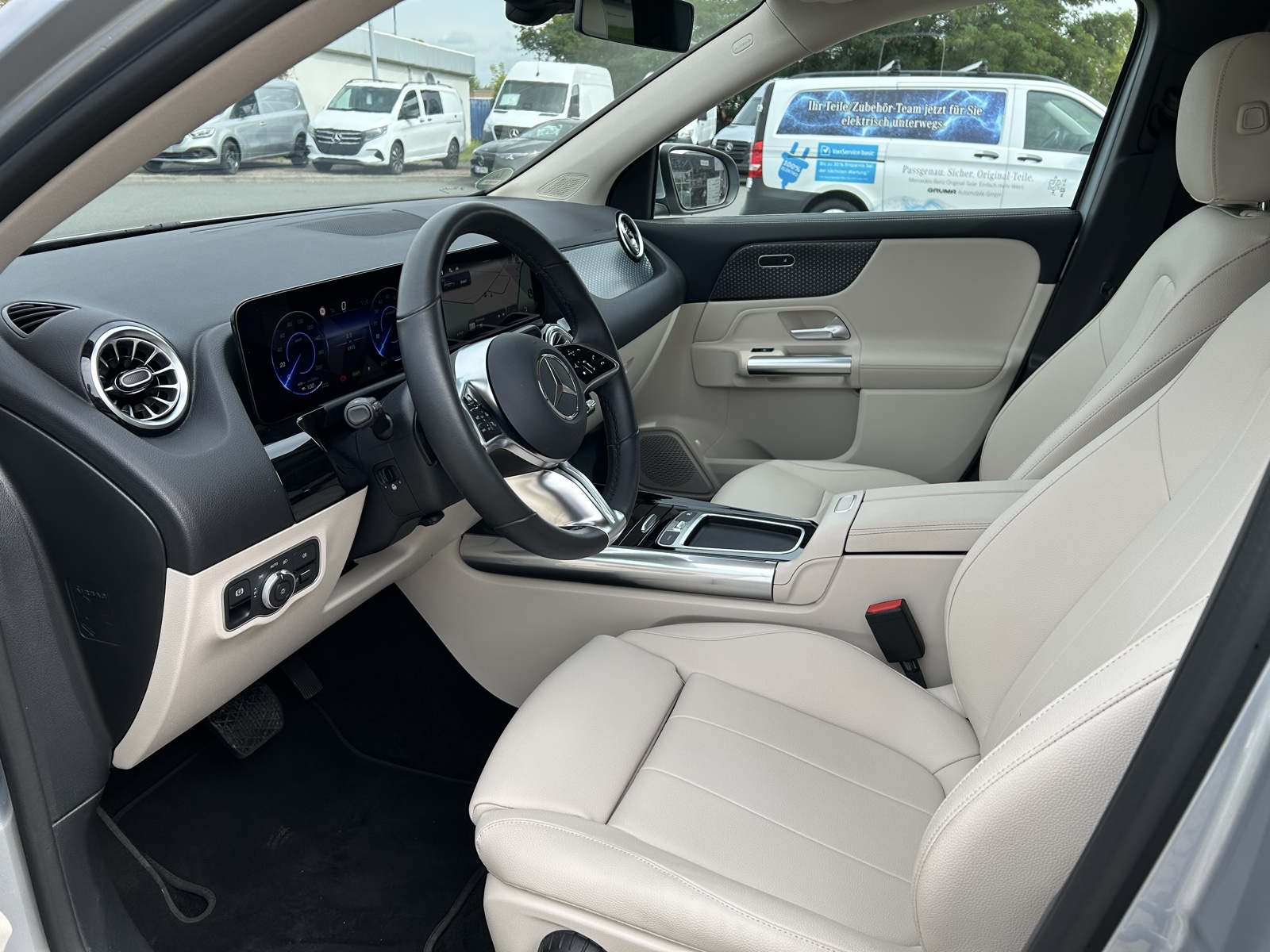 Mercedes-Benz EQA 250 +