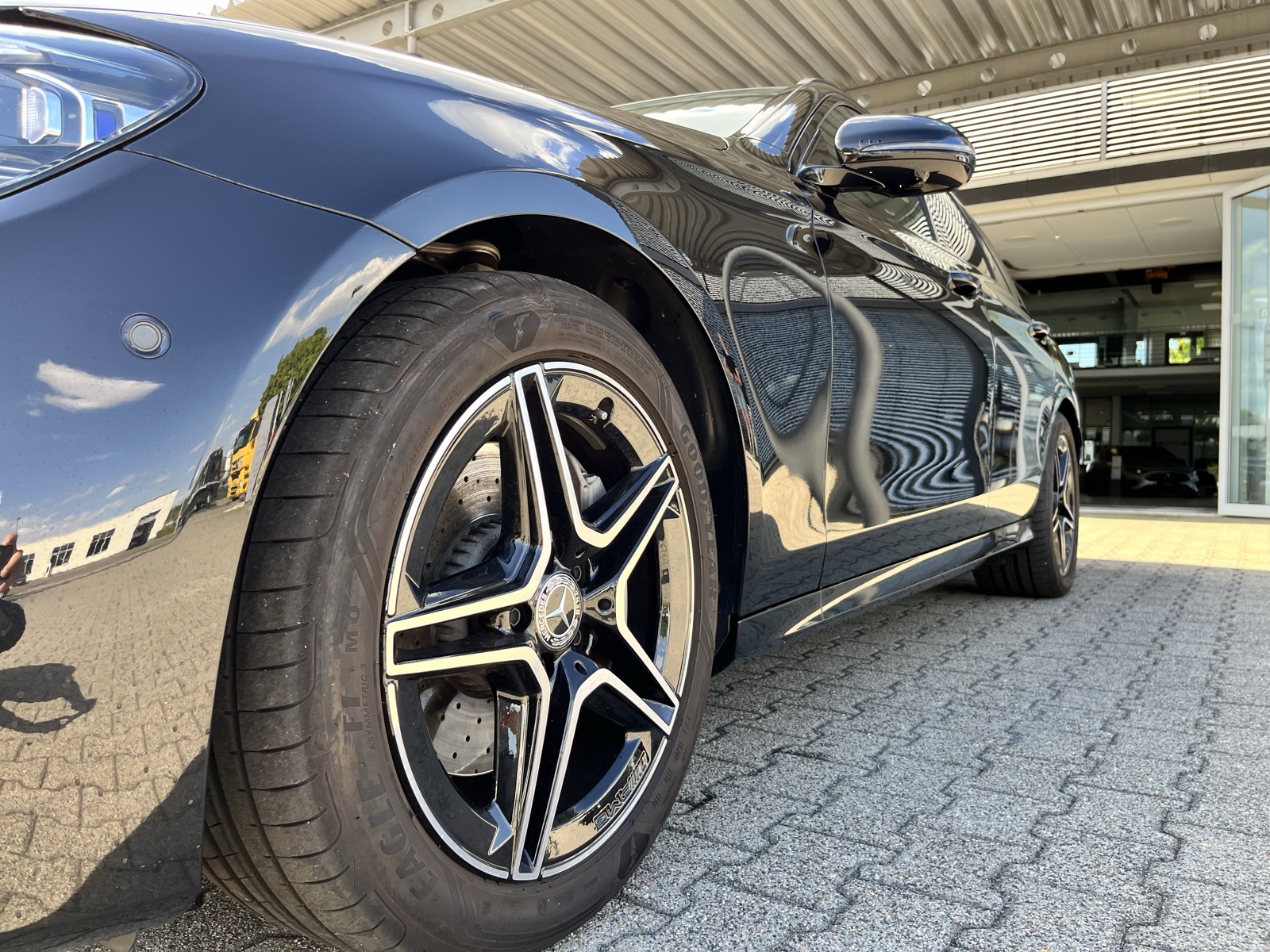 Mercedes-Benz E 220 dT AMG*