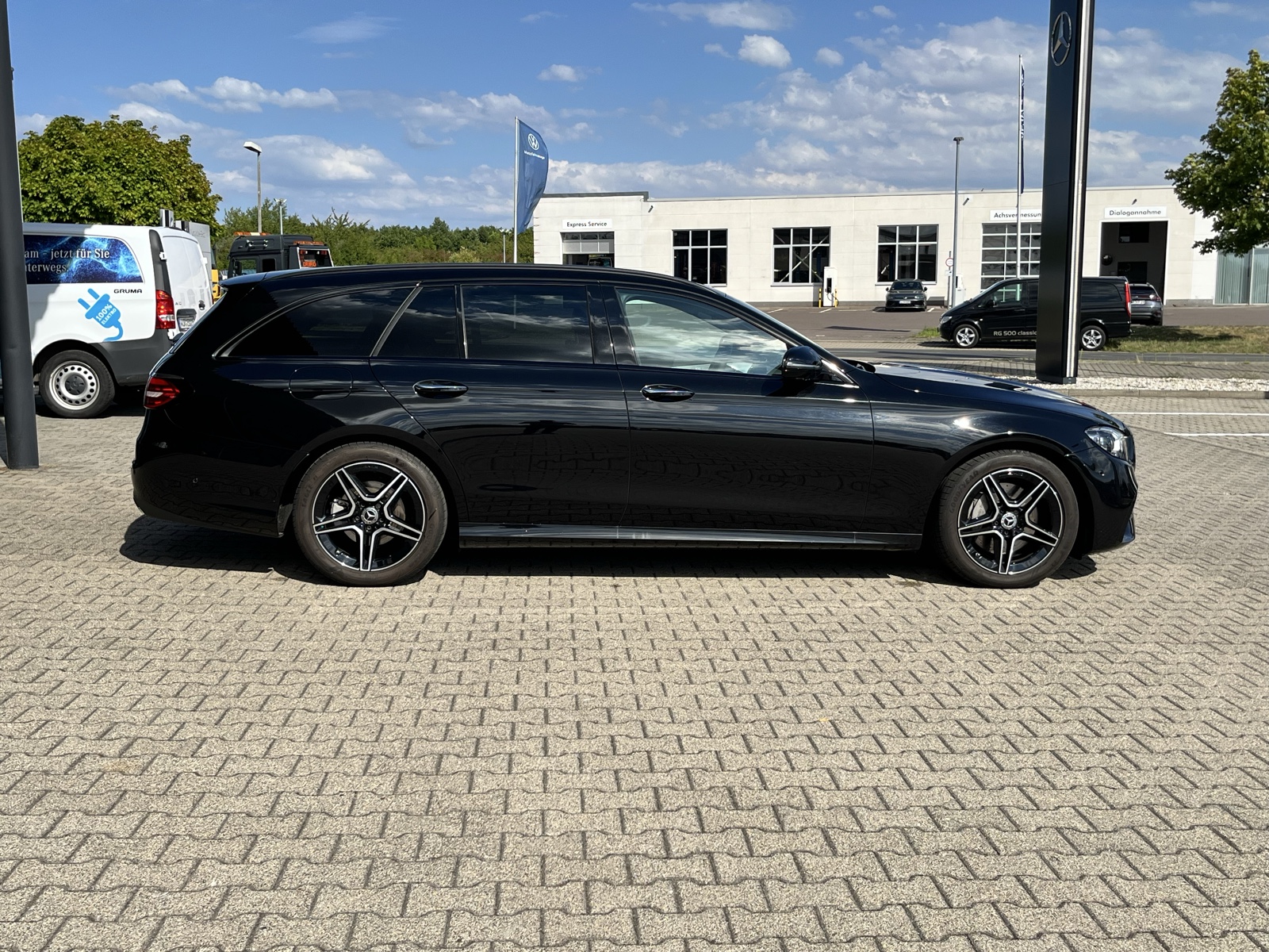 Mercedes-Benz E 220 dT AMG*