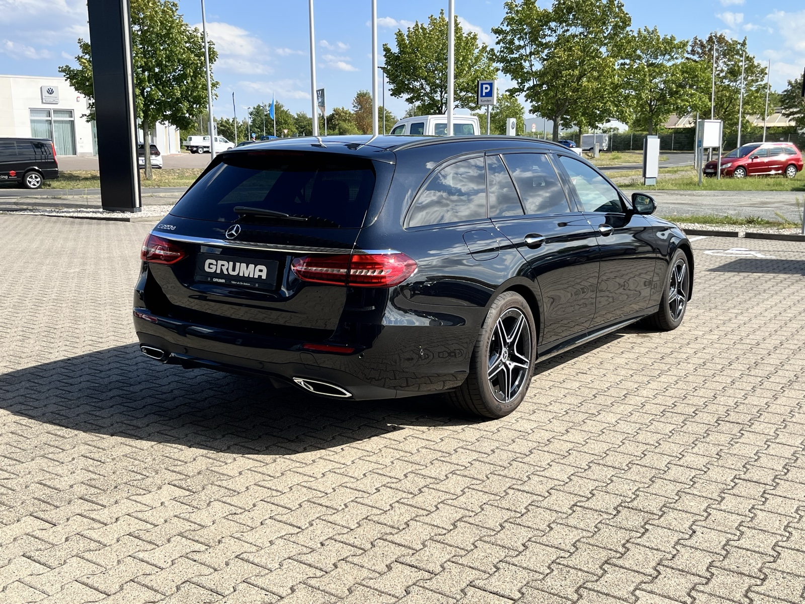 Mercedes-Benz E 220 dT AMG*