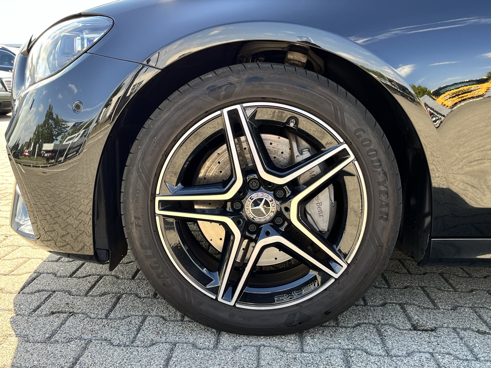 Mercedes-Benz E 220 dT AMG*