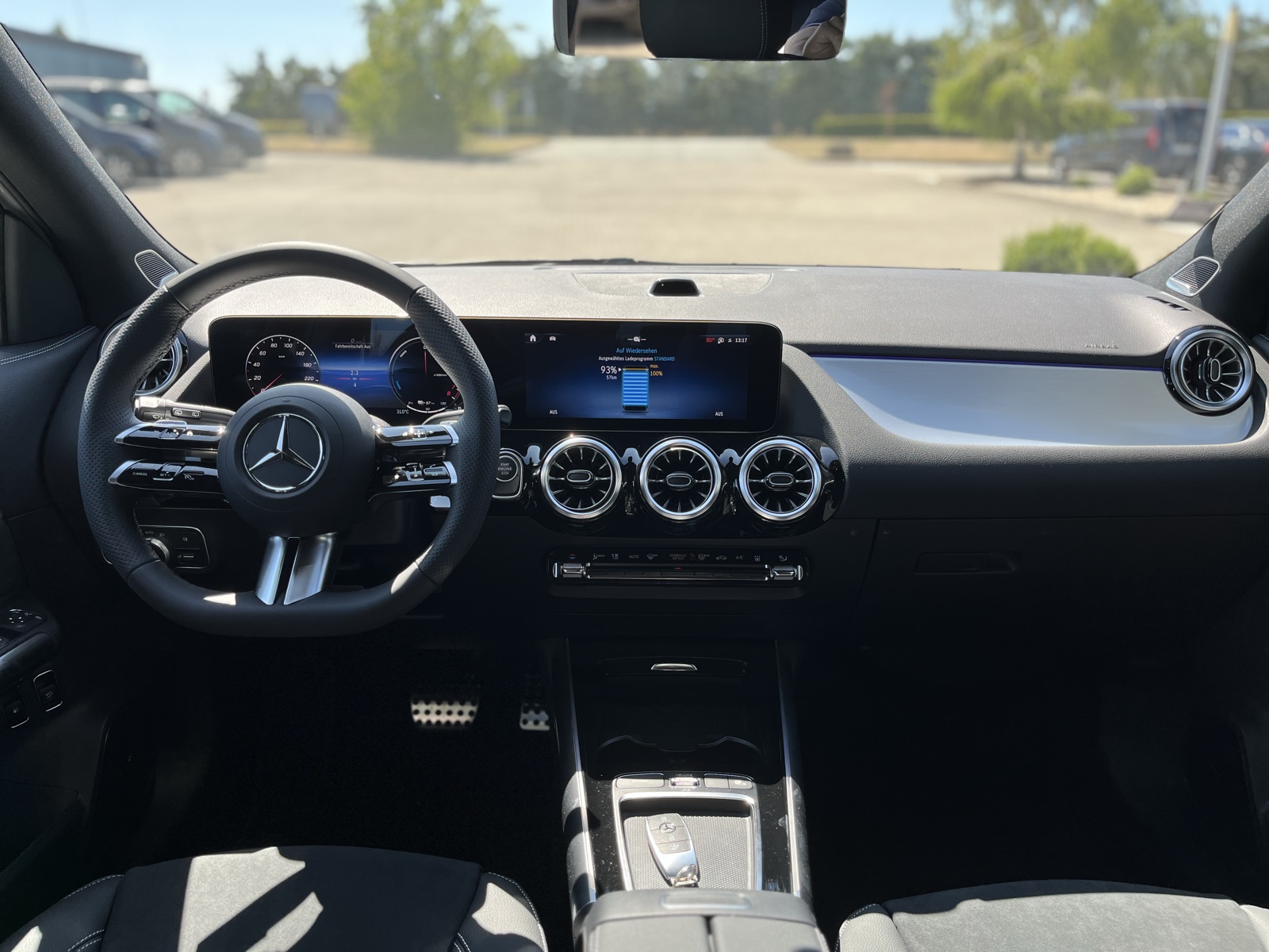 Mercedes-Benz GLA 250 e mit EQ Hybrid Technologie
