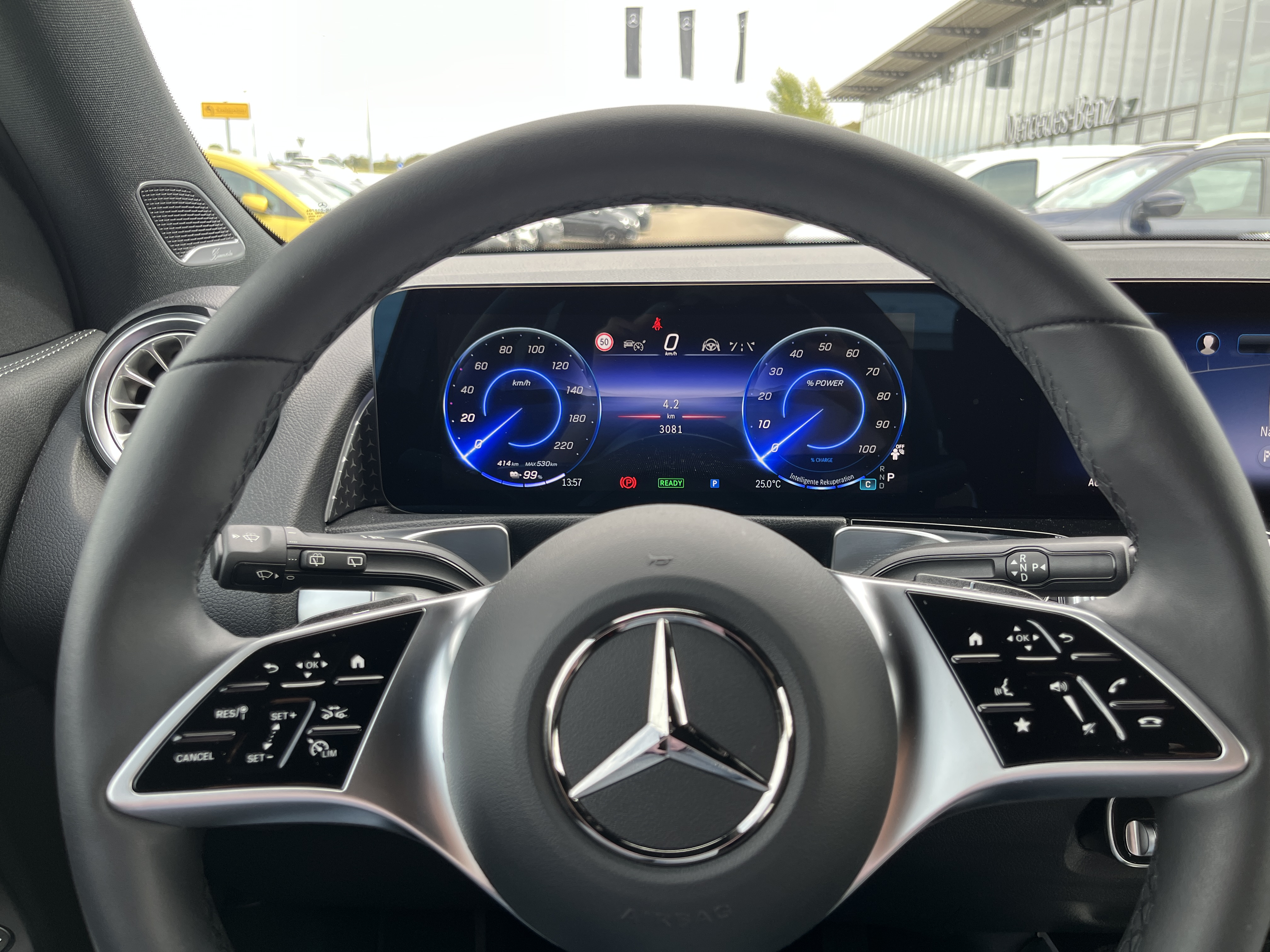 Mercedes-Benz EQB 250 +