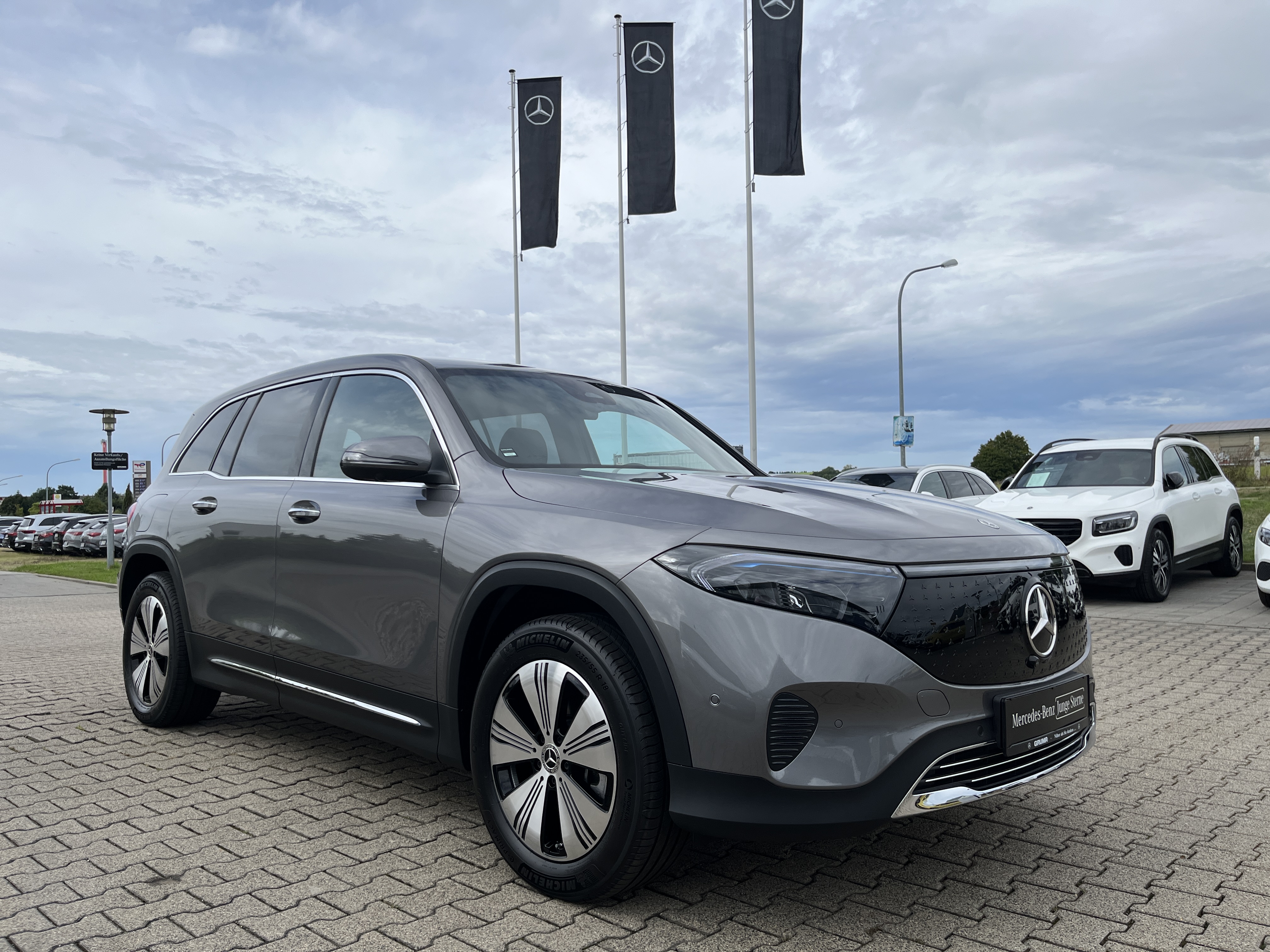 Mercedes-Benz EQB 250 +
