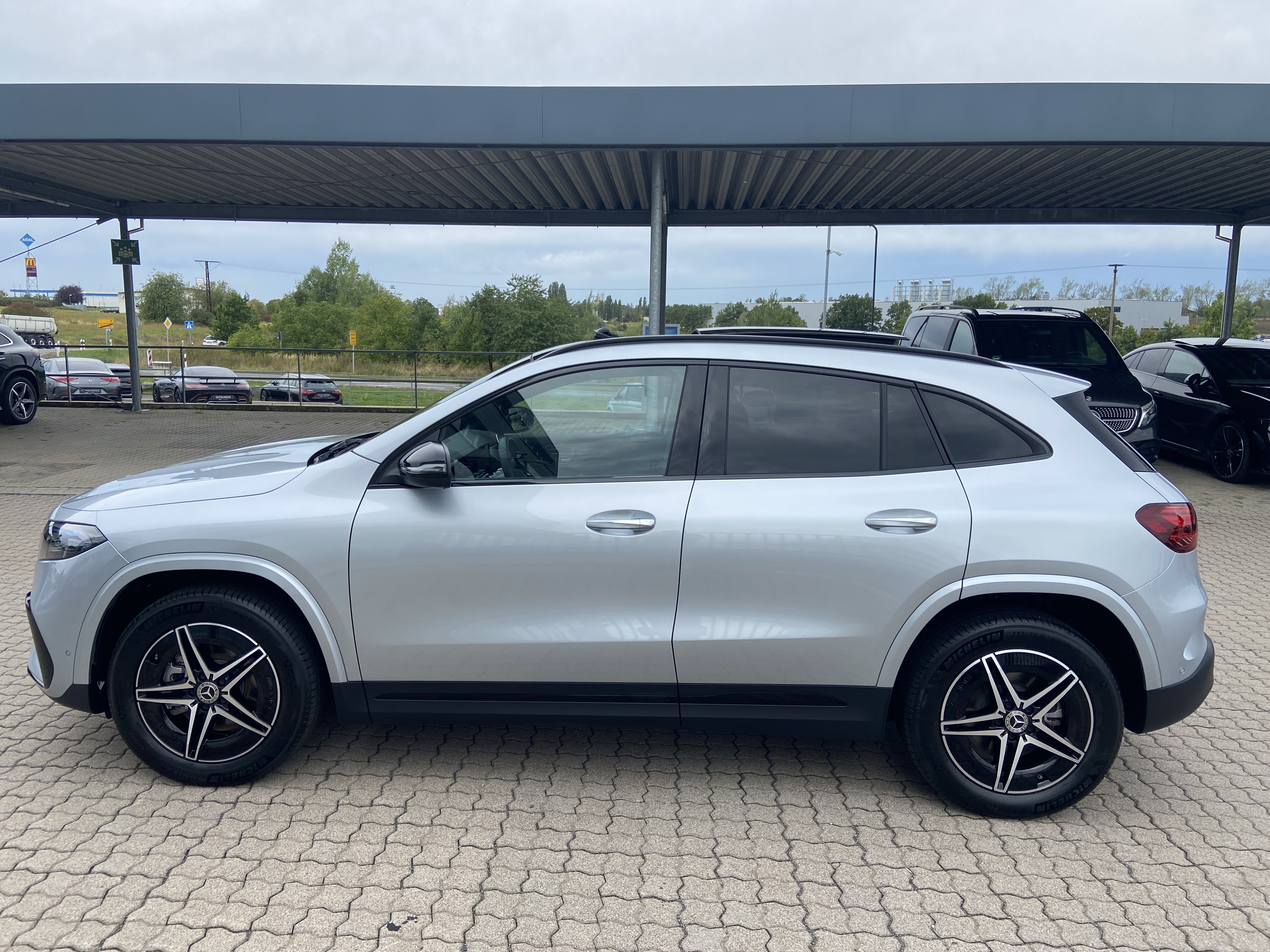 Mercedes-Benz EQA 300 4MATIC