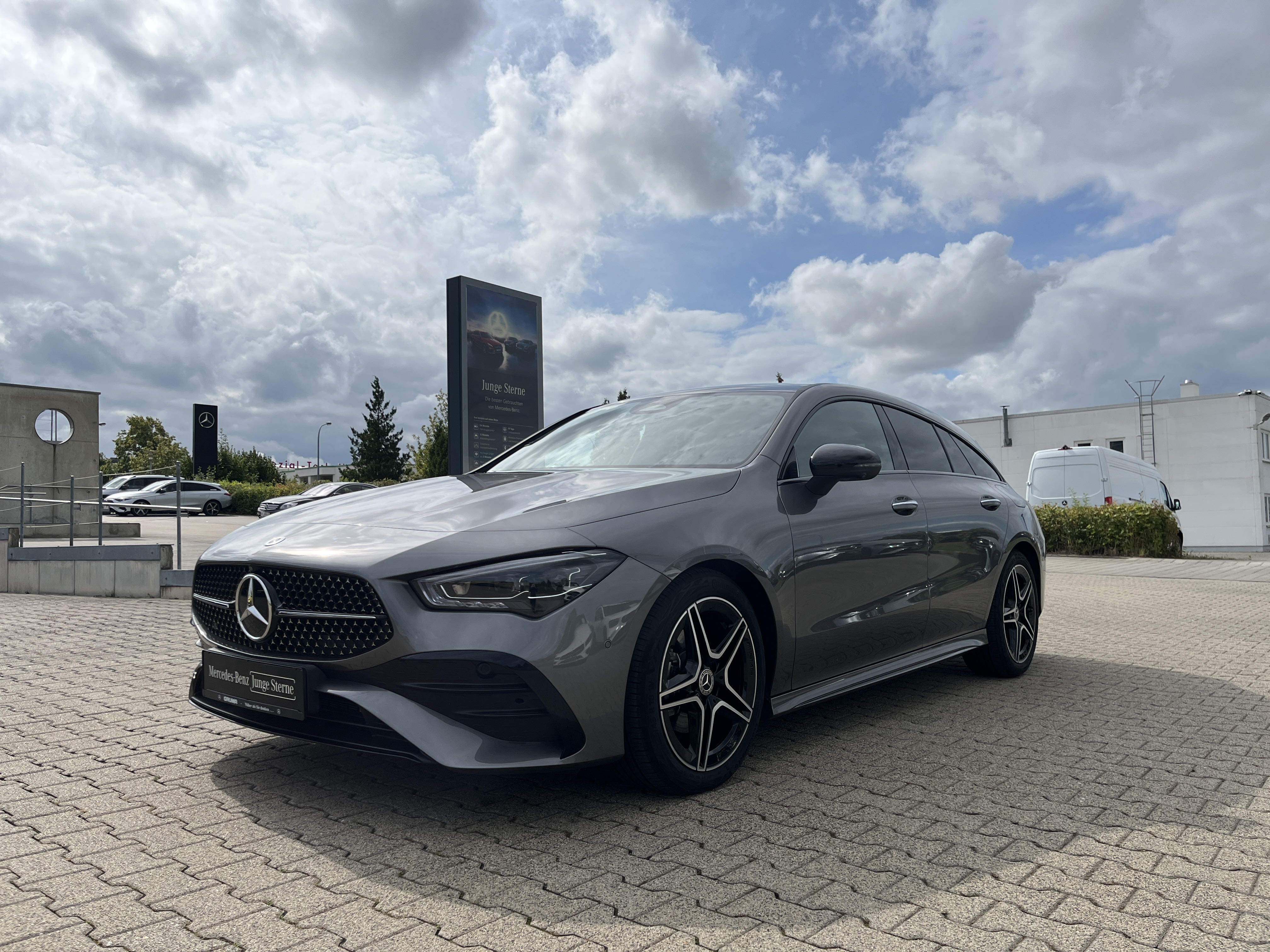 Mercedes-Benz CLA 180 Shooting Brake 