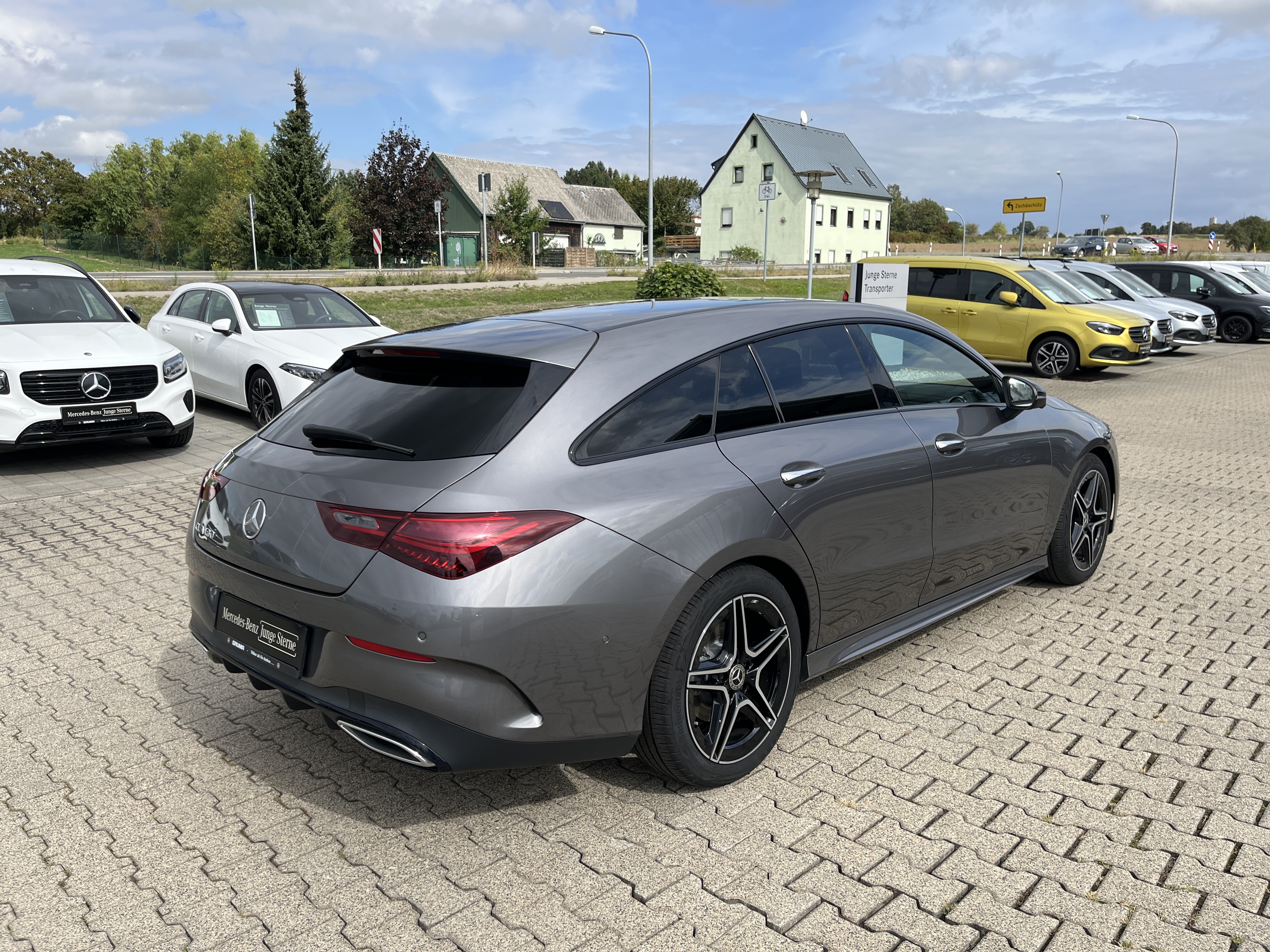 Mercedes-Benz CLA 180 Shooting Brake 