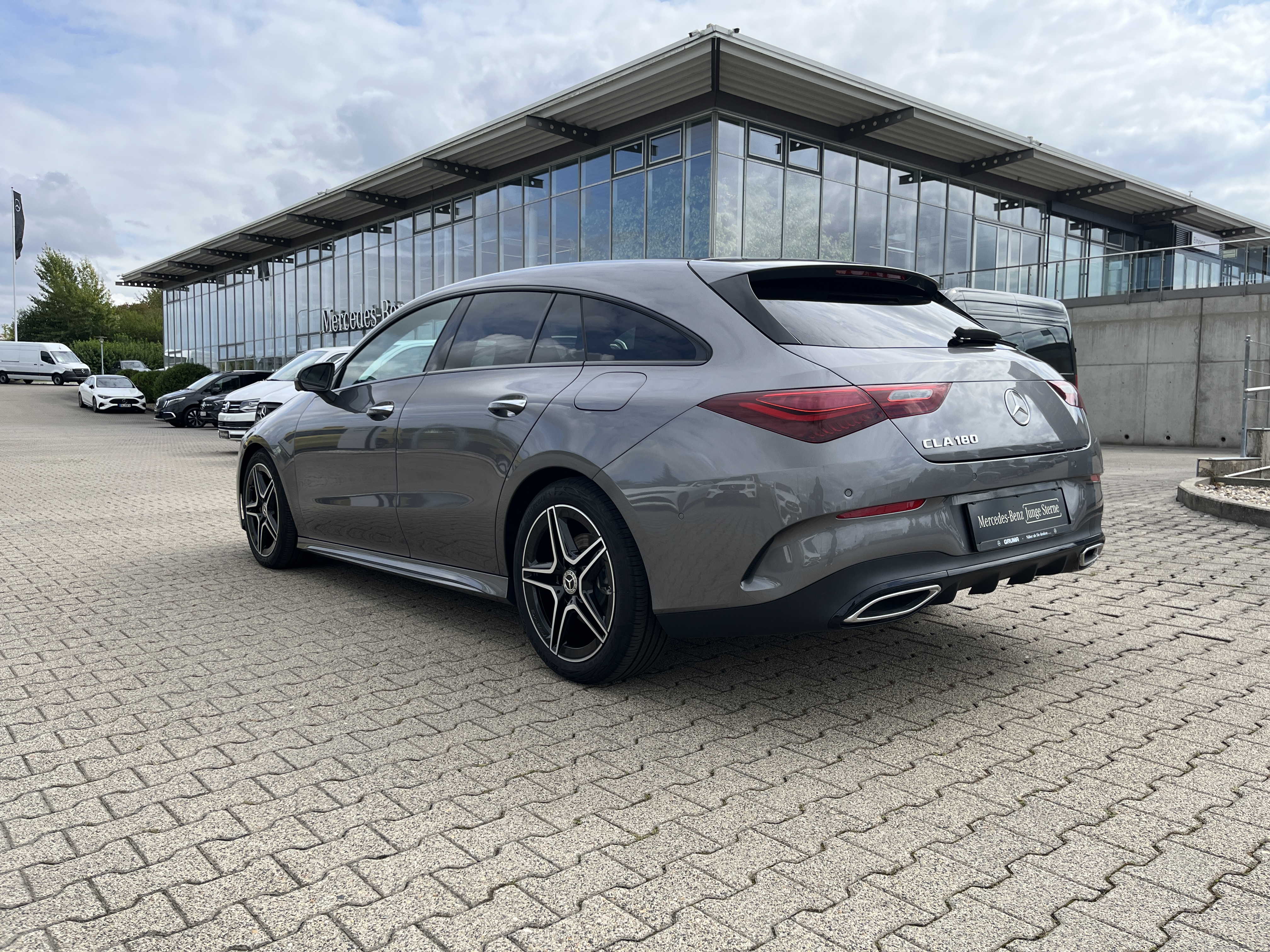 Mercedes-Benz CLA 180 Shooting Brake 