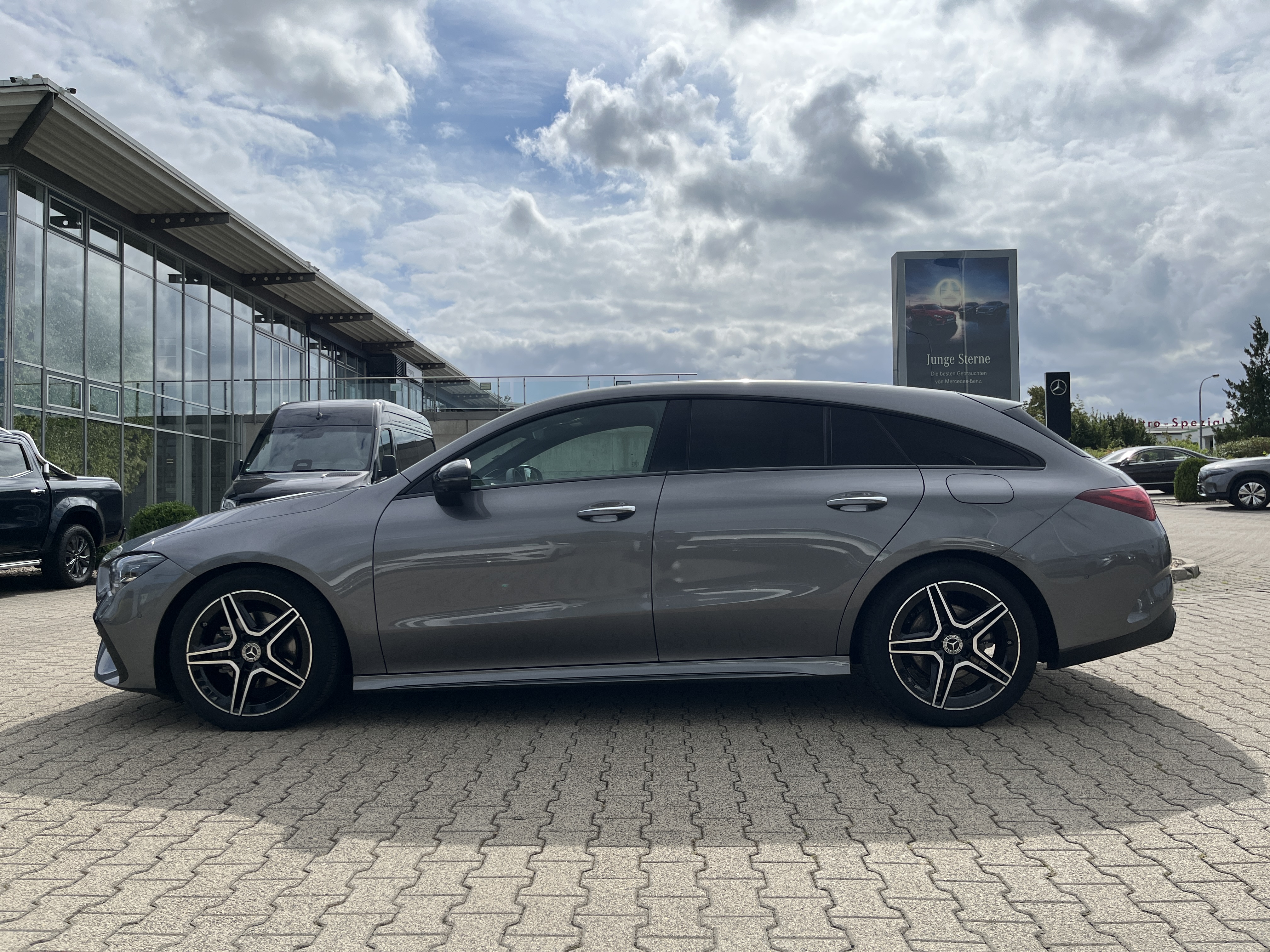 Mercedes-Benz CLA 180 Shooting Brake 